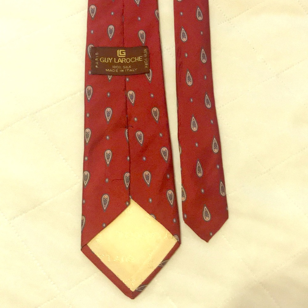 Guy Laroche red silk tie